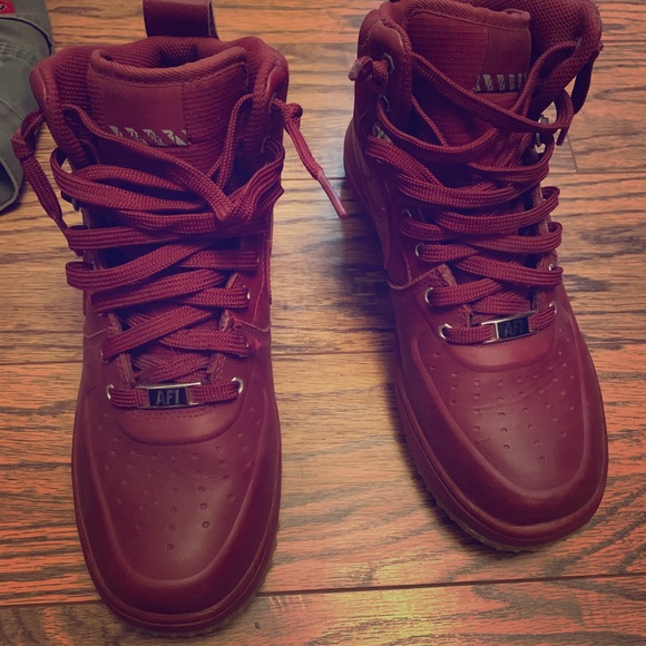 maroon af1